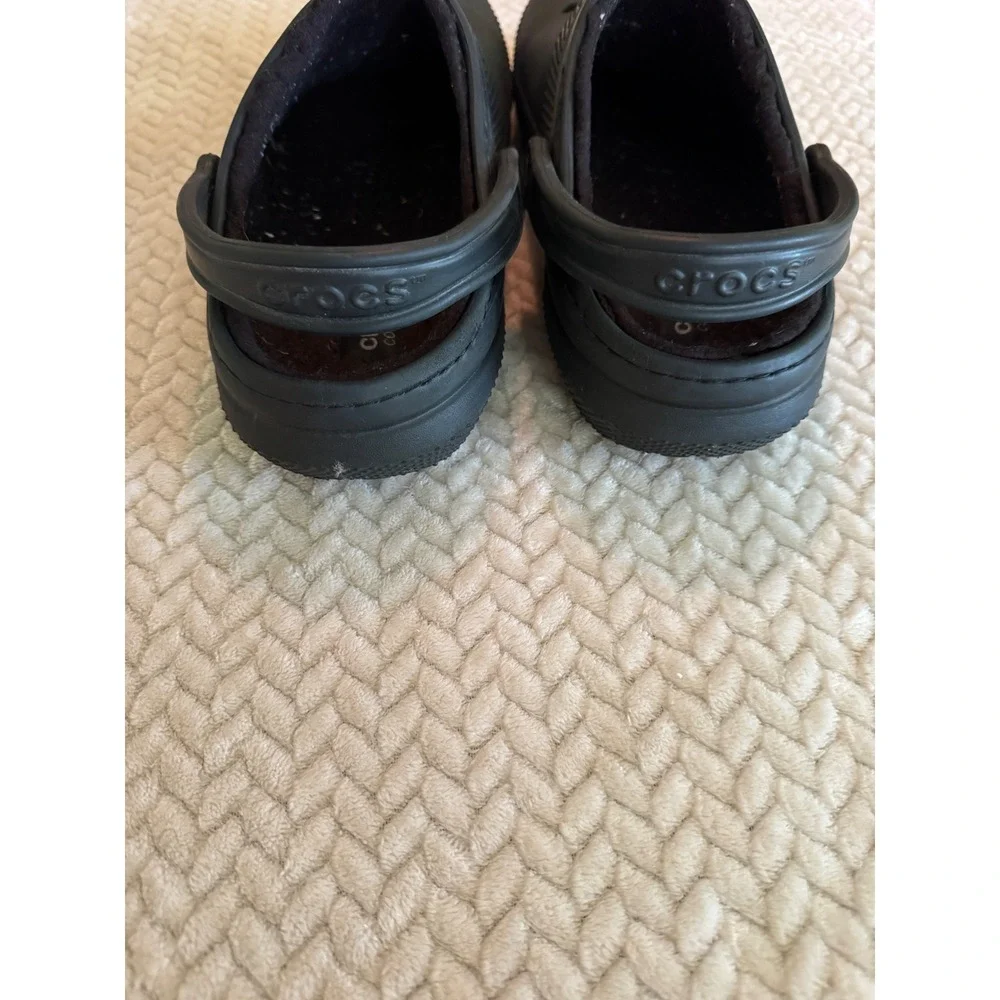 Crocs Classic Lined Clog Black Mens 10 Womens 12 Dual Comfort Fuzzy Slippers